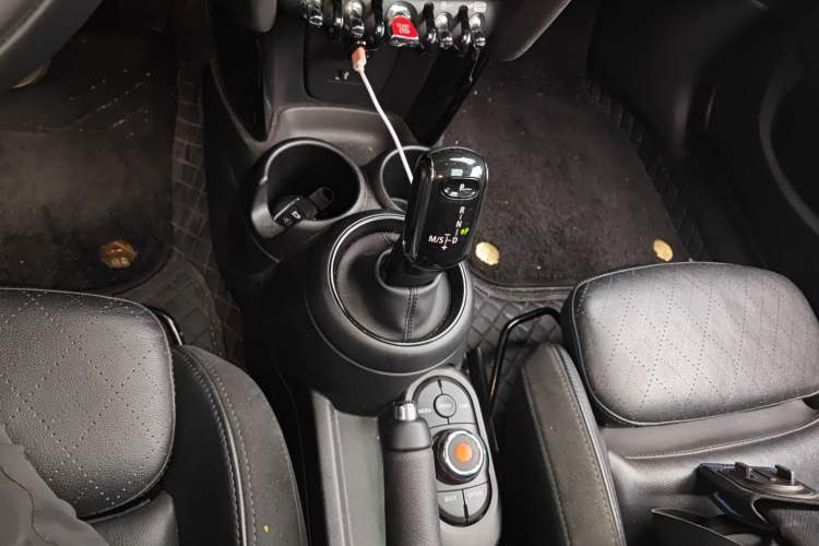 Used MINI 2019 1.5T COOPER Artist Five-Door Edition
