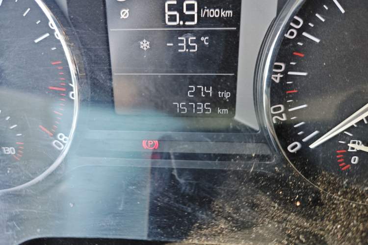 Used Skoda Octavia 2017 Classic Model 1.6L Manual Standard Edition