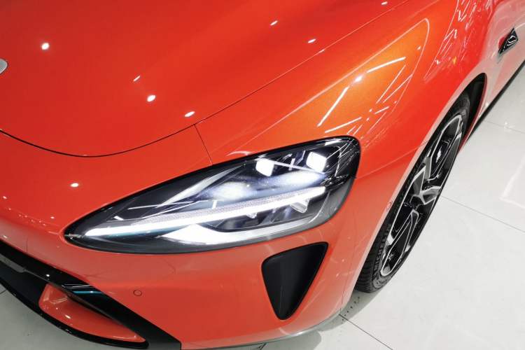 Used Xiaomi Auto SU7 2024 Four-Wheel Drive Ultra-Long Range Advanced Intelligent Driving Max Edition
