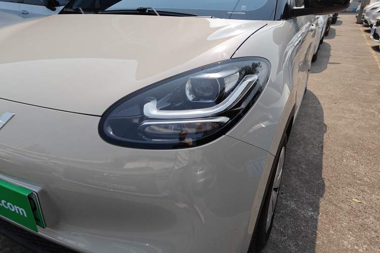 Used Wuling Bingo 2023 203km Light Edition Left Front Headlight