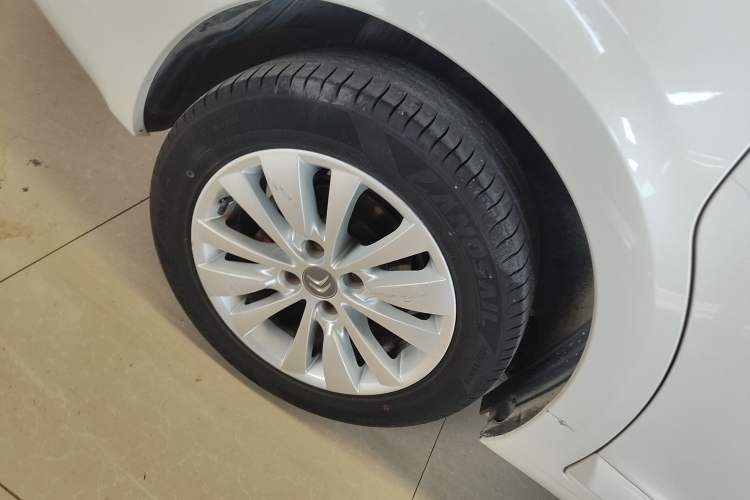 Used Citroen C-Quatre 2013 Sedan 1.6L Manual - Prestige Model Right Rear Wheel Hub