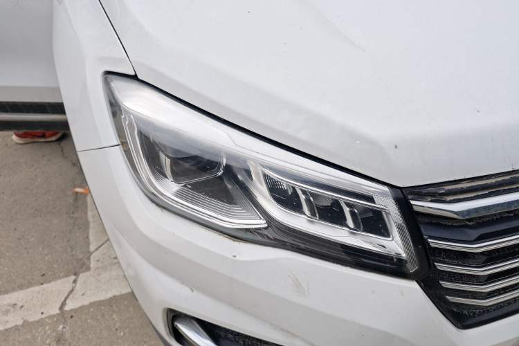 Used CHANGAN CS75 2018 280T Automatic Smart Edition China V Standard Right Front Headlight