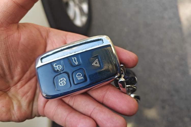 Used Land Rover Discovery Sport 2016 2.0T SE
