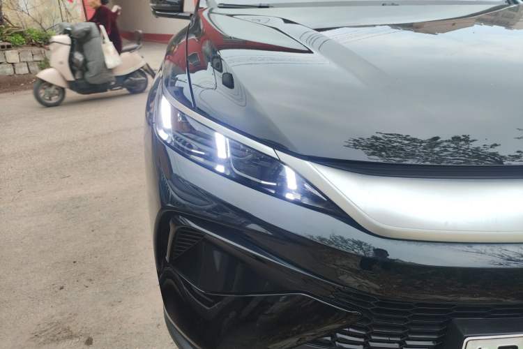 Used BYD Song L DM-i 2024 112 km Leading Edition Right Front Headlight