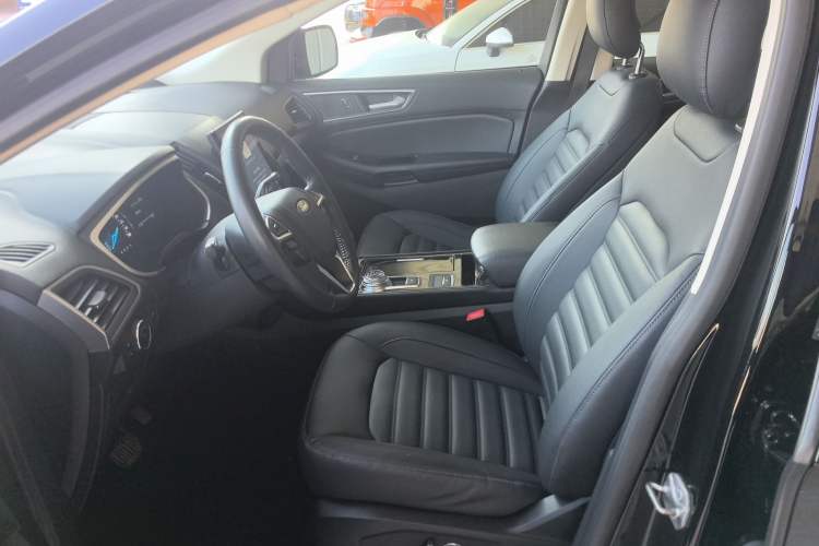 Used Ford Edge 2020 EcoBoost 245 Two-Wheel-Drive Platinum Edition 5 Seats