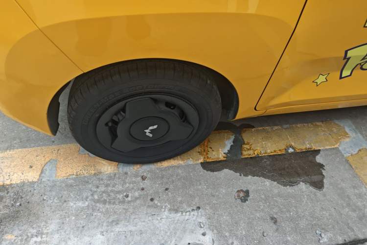 Used Wuling Hongguang MINIEV 2021 Macaron Premium Model – Lithium Iron Phosphate
