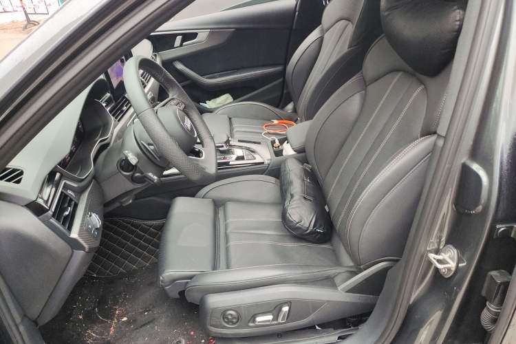 Used Audi A4L 2025 2 Million Units Enjoyment Version 40 TFSI Stylish and Dynamic Type
