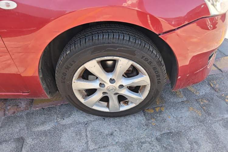 Used Nissan Tiida 2011 1.6L CVT Smart Version
