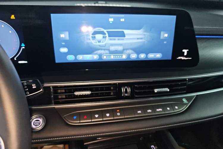 Used Chery Tiggo 8 PRO 2025 290T Two-Wheel-Drive Luxury Edition