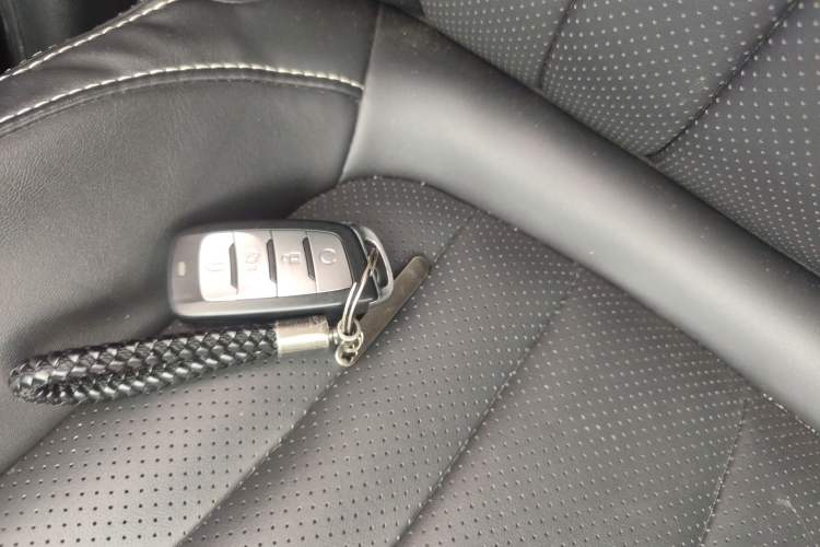 Used CHANGAN CS85 COUPE 2019 2.0T Automatic Version China VI Standard
