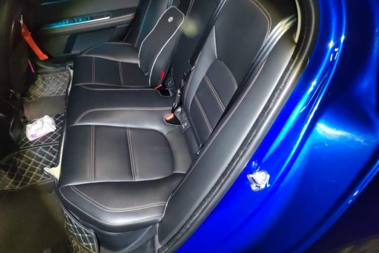 Used Jaguar XEL 2019 2.0T 200 PS Luxury Edition Left Rear Seat