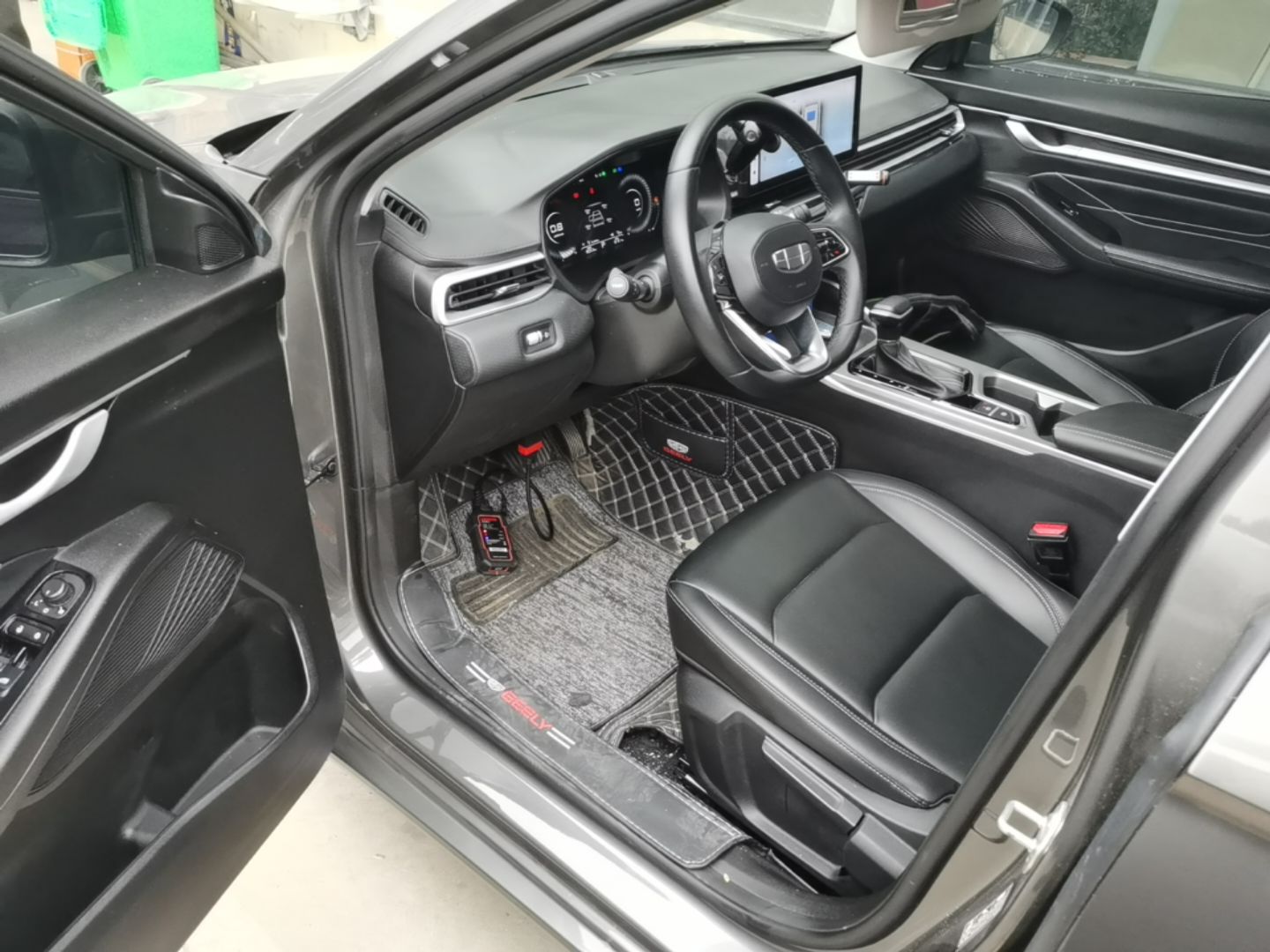Geely Auto Emgrand 2025 4th Generation 1.5L CVT Luxury Version — снимка 18