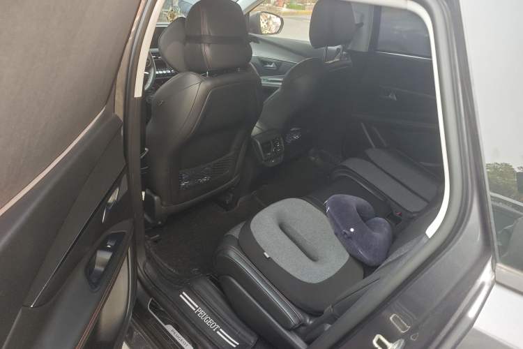 Used Peugeot 5008 2017 380THP 5-Seater Elite Edition