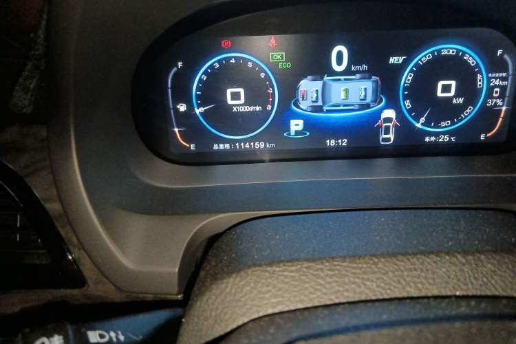 Used BYD Tang New Energy 2015 2.0T Four-Wheel-Drive Flagship Model