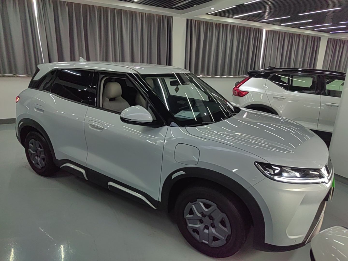 BYD Yuan UP 2025 Model 301KM Leading Version — снимка 3