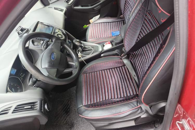 Used Ford Focus 2015 Hatchback 1.6L Automatic Comfort Model