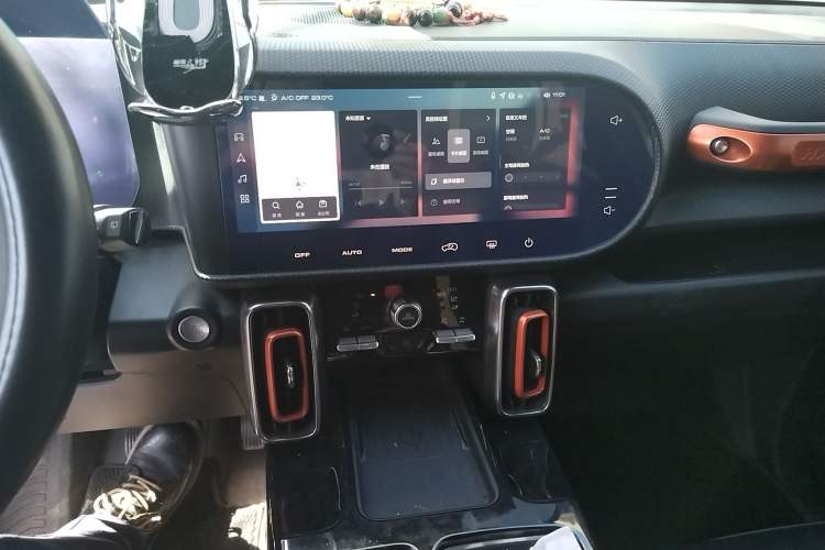 Used Haval DARGO 2021 2.0T DCT 4x4 Chinese Rural Dog Edition Audio And AC Panel