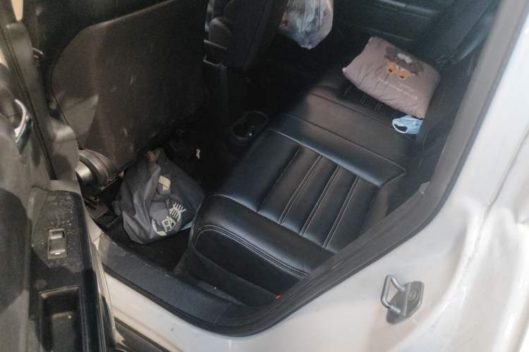 Used Jeep Compass 2014 2.0L two-wheel drive sport version
