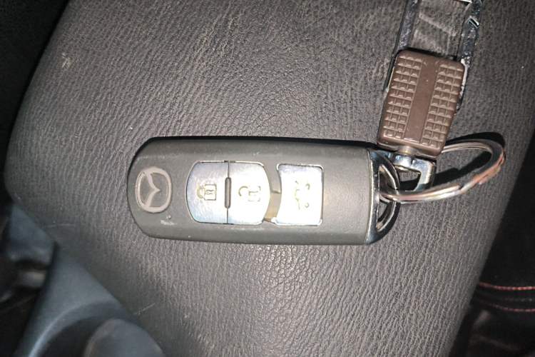 Used Mazda 3 Axela 2017 Sedan 1.5L Automatic Comfort Model Emission Standard China V