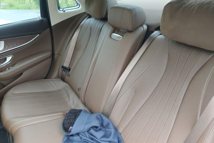 Used Mercedes-Benz E-Class 2022 Second Facelift E 300 L Luxury Edition
