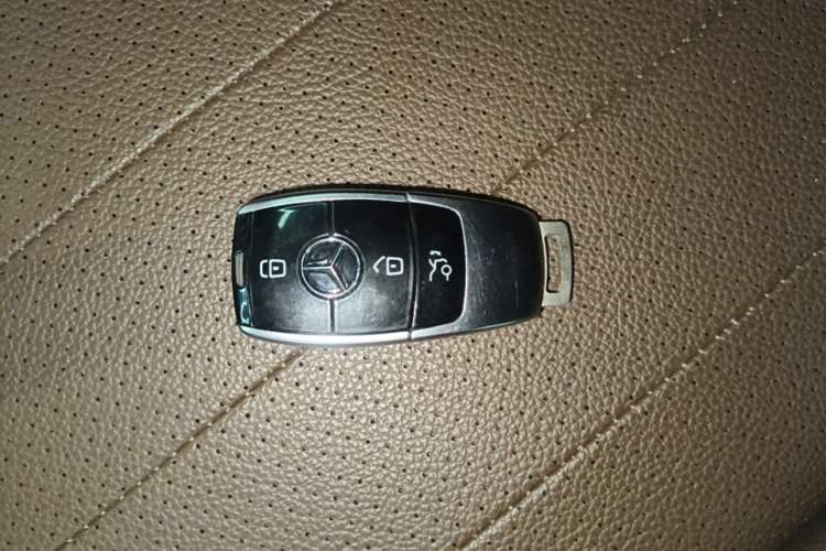 Used Mercedes-Benz E-Class 2023 Updated E 300 L Luxury Edition
