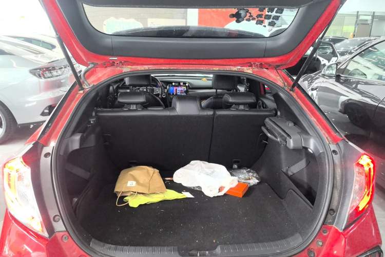 Used Honda Civic 2021 HATCHBACK 220TURBO CVT Trendy Cool Edition
