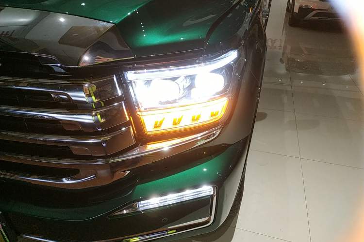 Used Tank 500 New Energy 2026 Model—Hi4-Z Smart Enjoyment Version Left Front Headlight