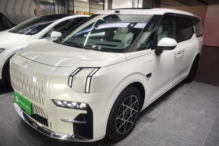 Used Zeekr 009 2024 7-Seater Aisle Version 108 kWh