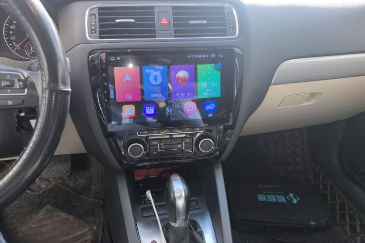 Used Volkswagen Sagitar 2012 1.4TSI Automatic Luxury Edition
