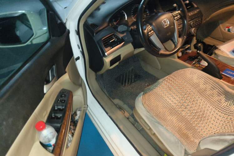 Used Honda Accord 2011 2.0L EX
