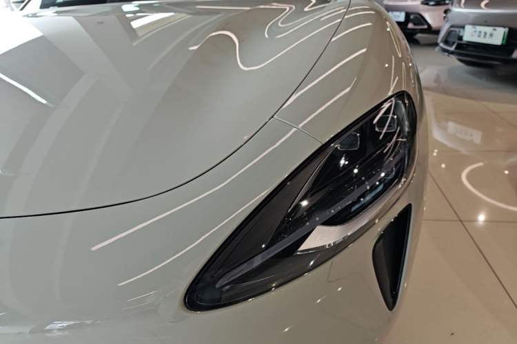 Used Xiaomi Auto SU7 2024 Four-Wheel Drive Ultra-Long Range Advanced Intelligent Driving Max Edition