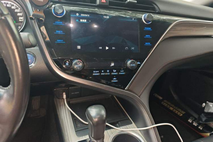 Used Toyota Camry 2019 2.5G Luxury Edition China VI Standard Audio And AC Panel