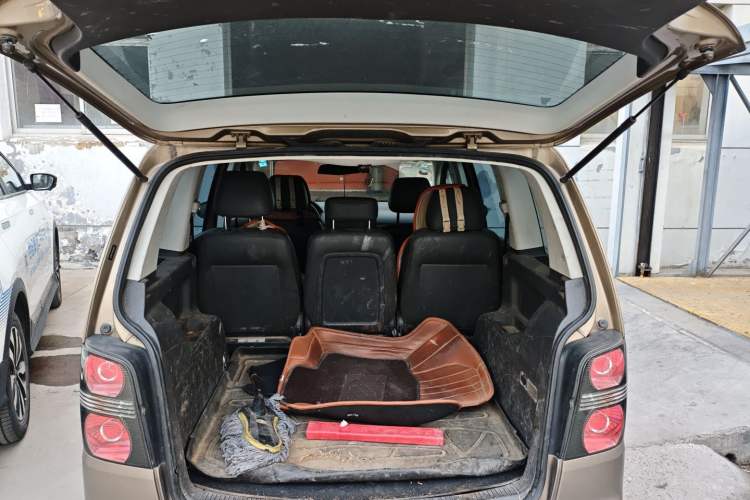 Used Volkswagen Touran 2015 1.4T DSG Comfort Edition 5 Seats
