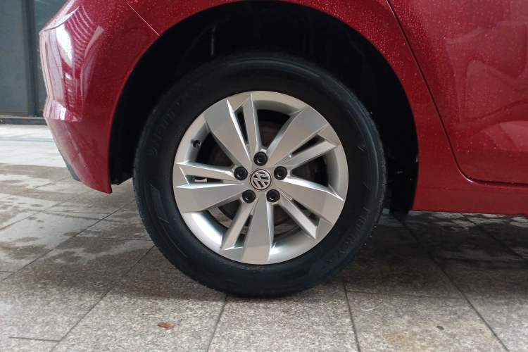 Used Volkswagen Polo 2019 Plus 1.5L Automatic Panoramic Enjoyment Edition Right Rear Wheel Hub