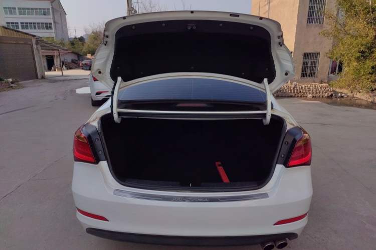 Used Hyundai Mistra 2014 1.8L Automatic Deluxe DLX Model
