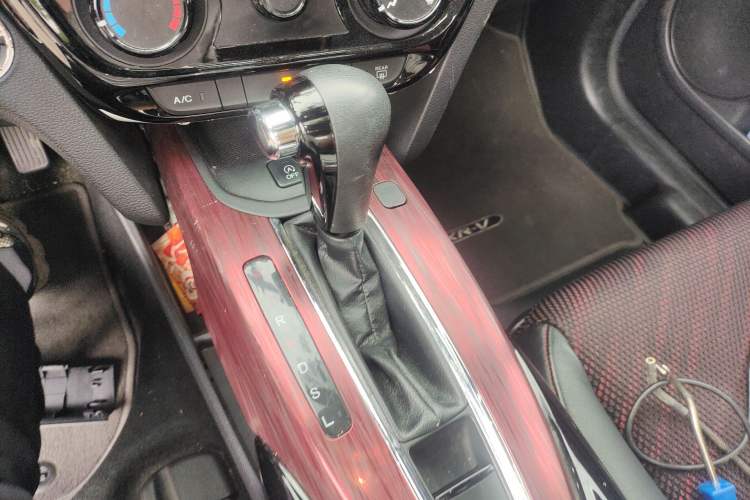 Used Honda XR-V 2017 1.8L EXi CVT Comfort Version Gear Lever