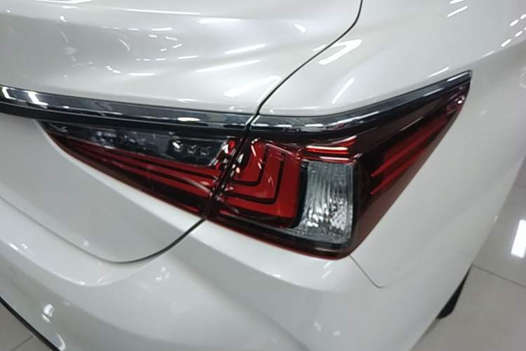 Used Lexus ES 2024 200 Premium Edition