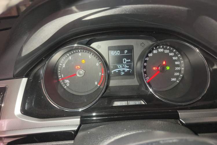 Used Volkswagen Bora 2016 230TSI DSG Comfort Model
