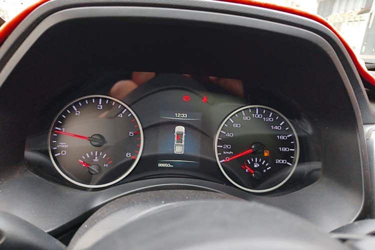 Used Great Wall Poer 2019 2.0T Commercial Version Manual Diesel Two-Wheel Drive Navigation Type Long Bed GW4D20M
