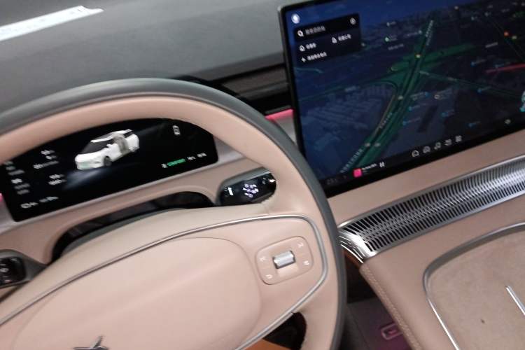 Used XPeng X9 2025 740 Ultra-Long Range Max
