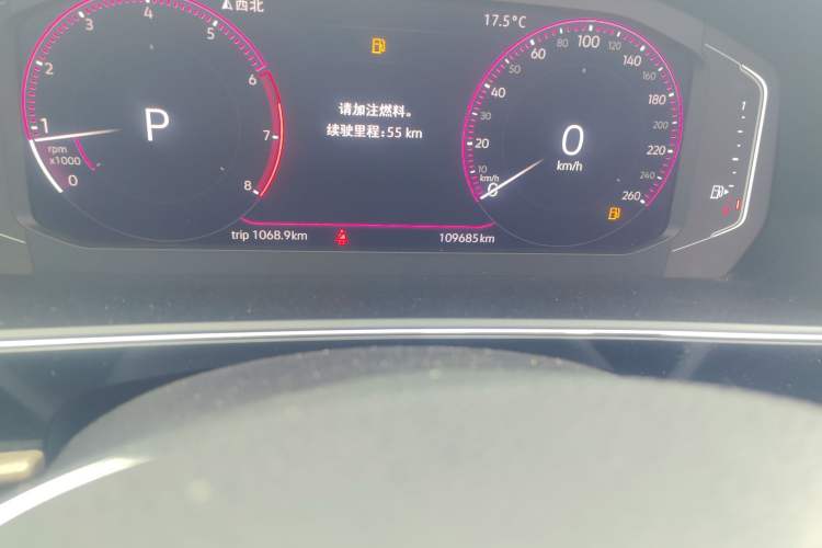 Used Volkswagen Passat 2019 330TSI Luxury Edition China VI Standard Odometer Close Up