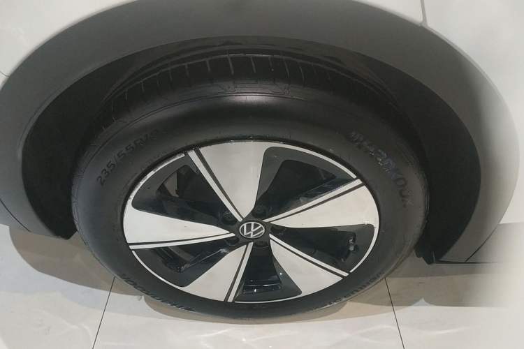 Used Volkswagen ID.4 X 2025 Smart Version Pure & Intelligent Enjoyment Edition Right Rear Wheel Hub