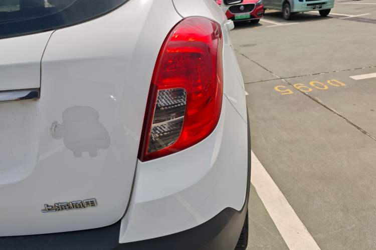 Used Buick Encore 2015 1.4T Automatic Two-Wheel Drive Urban Elite Version Right Rear Taillight