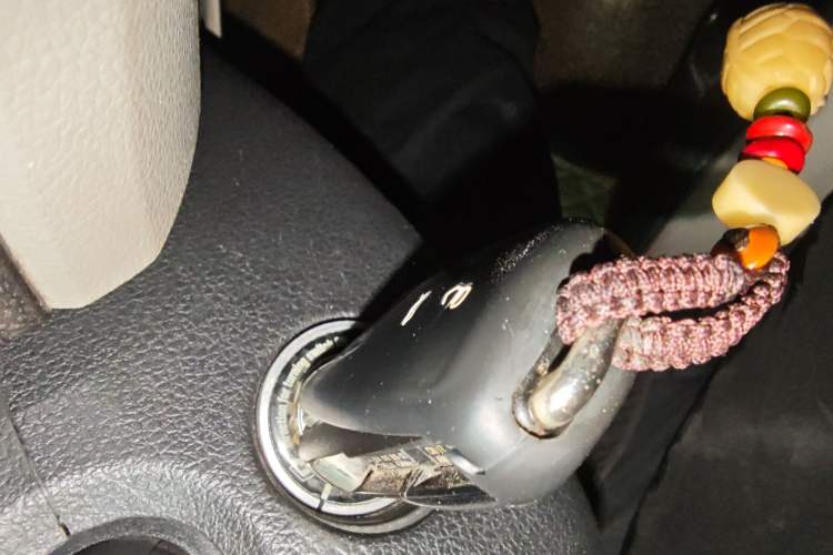 Used Volkswagen Gran Lavida 2013 1.4 TSI Manual Comfort Model Vehicle Key