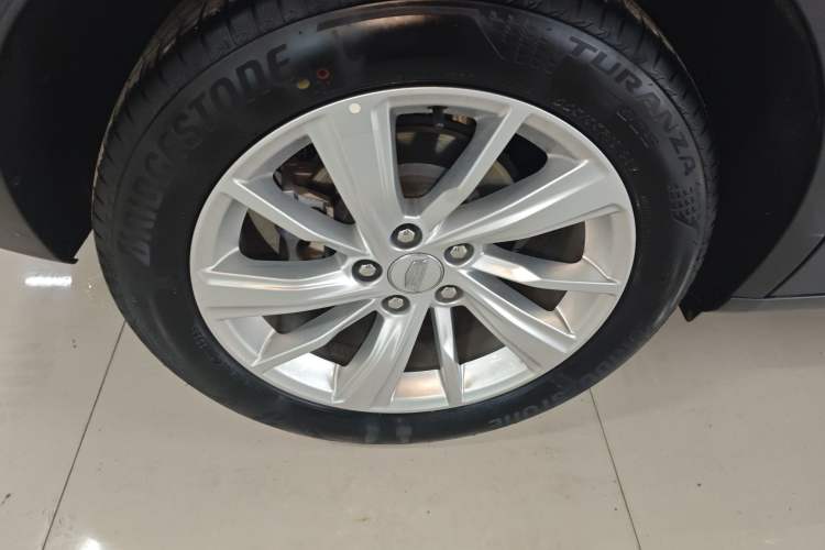 Used Cadillac GT4 2023 25T Fashion Edition
