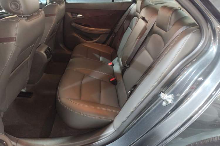 Used Chevrolet Malibu 2018 530T Automatic Luxury Edition Left Rear Seat