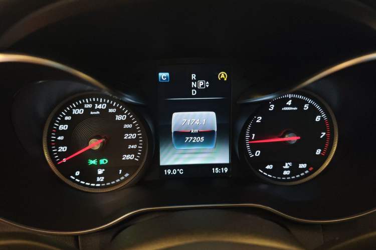 Used Mercedes-Benz C-Class 2015 C 200 L Sport Edition
