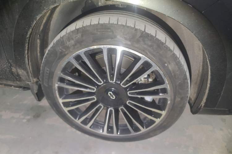 Used Hima AITO M7 2024 1.5T Four-Wheel Drive Plus Version 5 Seats
