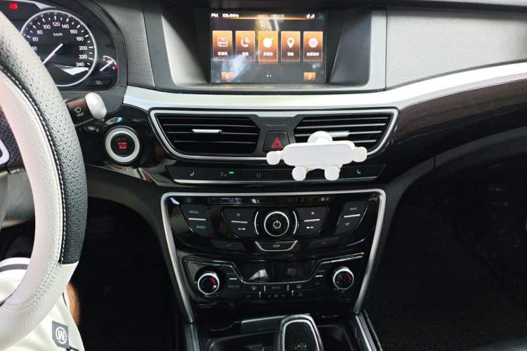 Used Geely Auto Emgrand GT 2015 1.8T Flagship Model