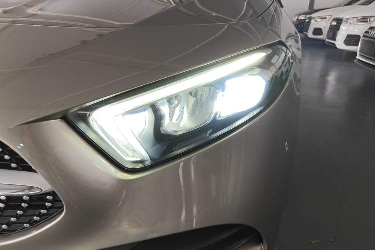 Used Mercedes-Benz A-Class 2021 A 200 L Sport Sedan Fashion Model Left Front Headlight